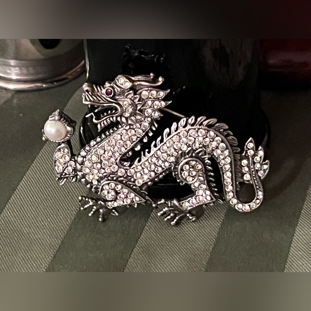 Silver Dragon Brooch with Rhinestones FRANKLIN MINT - Picture 12 of 15